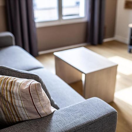 Disneyland Appartements Familial Avec Piscine Interieur Chauffe, Parking Gratuit A 5 Minutes Des Parcs Serris Exterior foto
