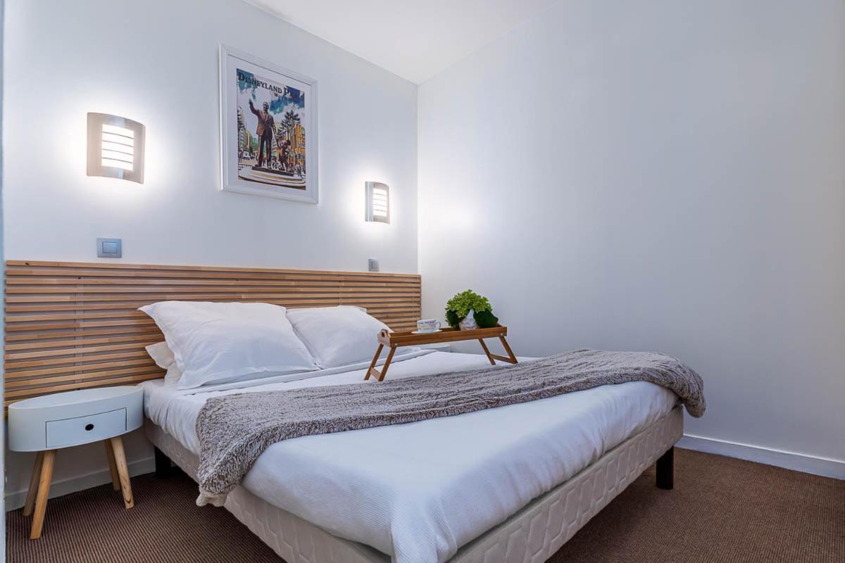 Disneyland Appartements Familial Avec Piscine Interieur Chauffe, Parking Gratuit A 5 Minutes Des Parcs Serris Exterior foto