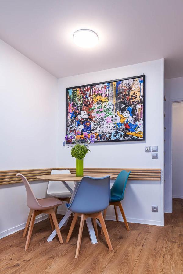 Disneyland Appartements Familial Avec Piscine Interieur Chauffe, Parking Gratuit A 5 Minutes Des Parcs Serris Exterior foto
