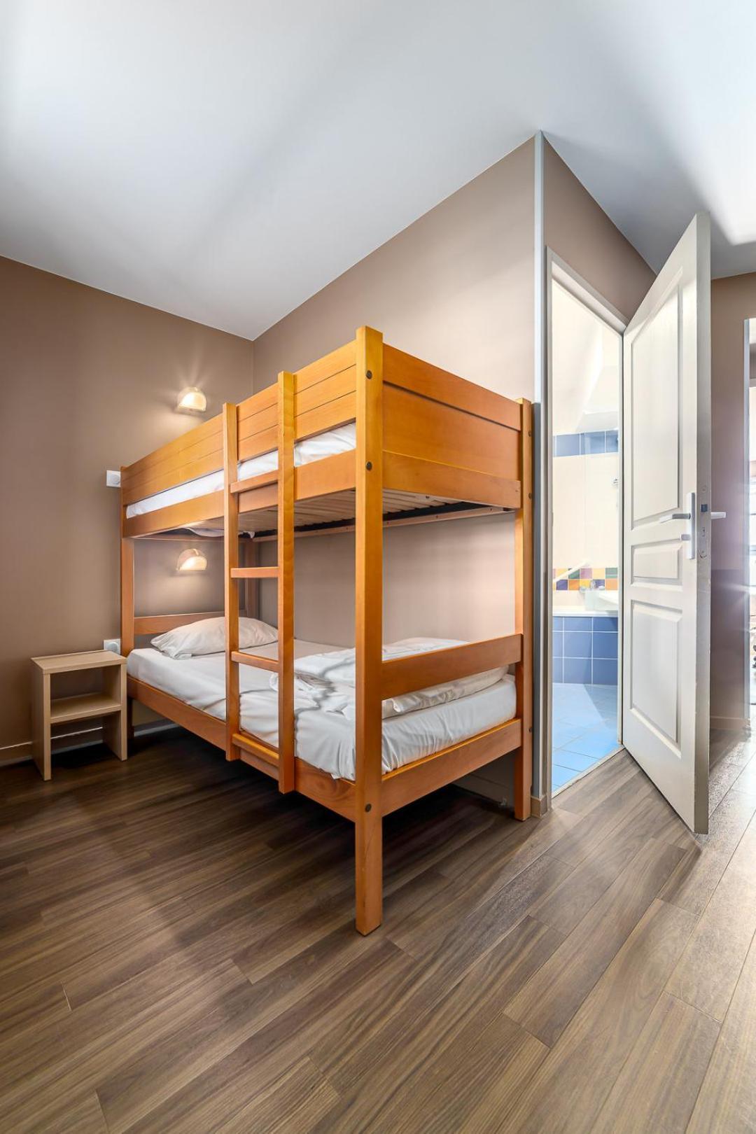 Disneyland Appartements Familial Avec Piscine Interieur Chauffe, Parking Gratuit A 5 Minutes Des Parcs Serris Exterior foto