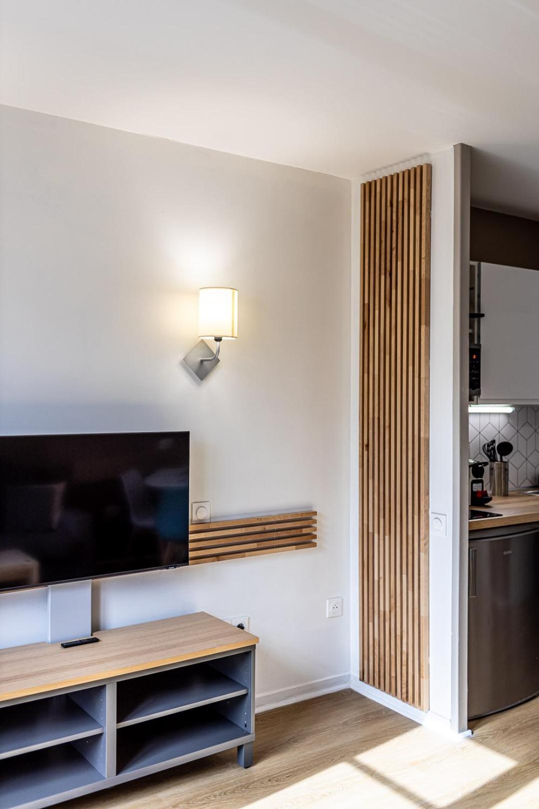 Disneyland Appartements Familial Avec Piscine Interieur Chauffe, Parking Gratuit A 5 Minutes Des Parcs Serris Exterior foto